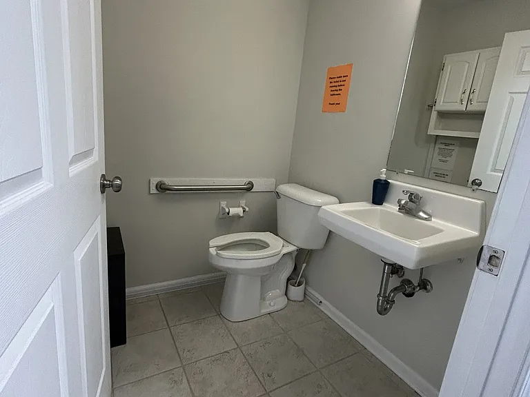 207 N 35th St #A — Photo 11