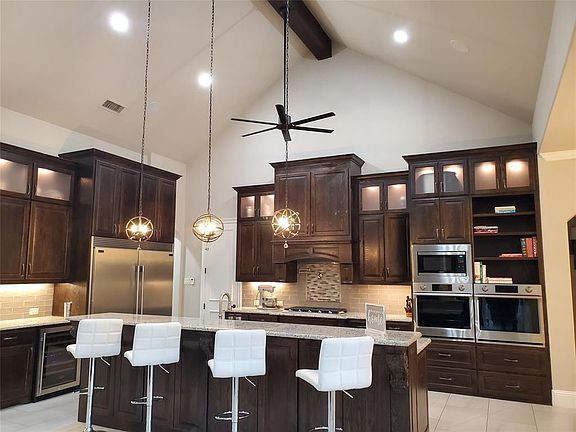 5th image of 3808 Lake Cove Ct