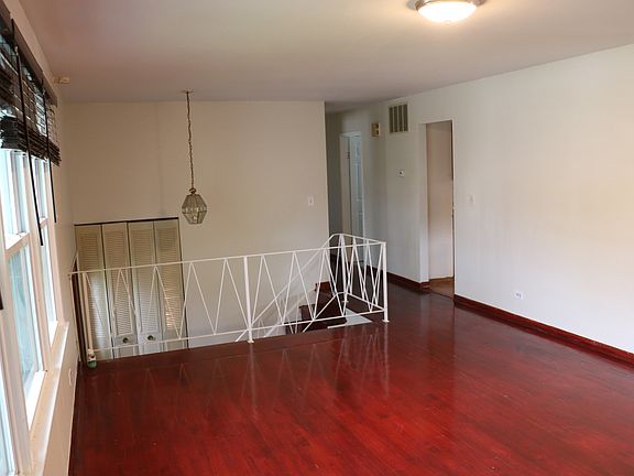 4th image of 3215 Patton Dr