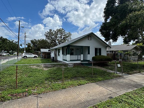 3rd image of 3900 58th Ave N