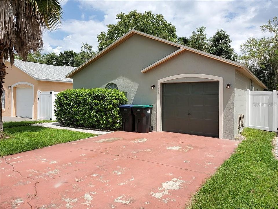 1st image of 909 Vista Palma Way