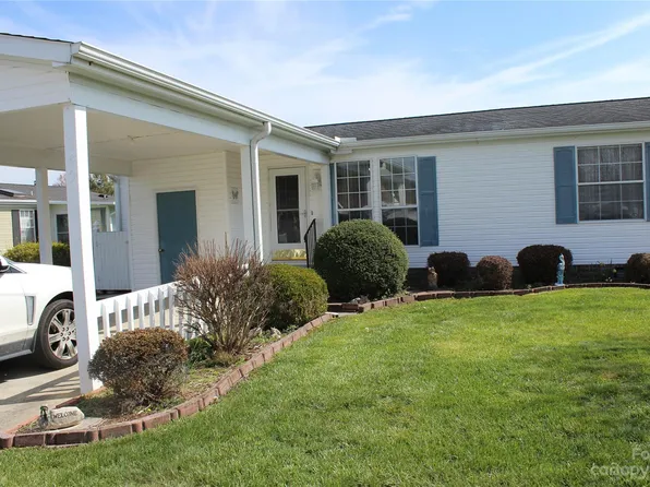 269 White Ash Cir, Hendersonville, NC 28739
