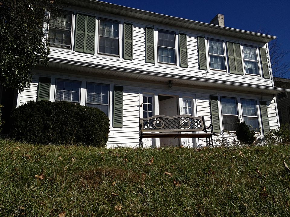 1st image of 312 8th St