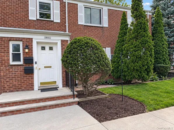 260-13 74th Avenue #1 G, Glen Oaks, NY 11004
