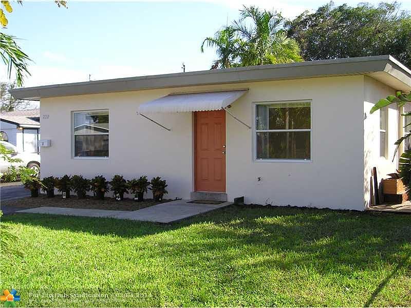 1st image of 220 SW 22nd St #1