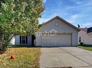 8425 Fort Sumter Dr, Indianapolis, IN 46227