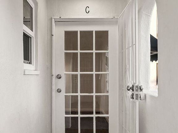 3rd image of 1027 12th St #C