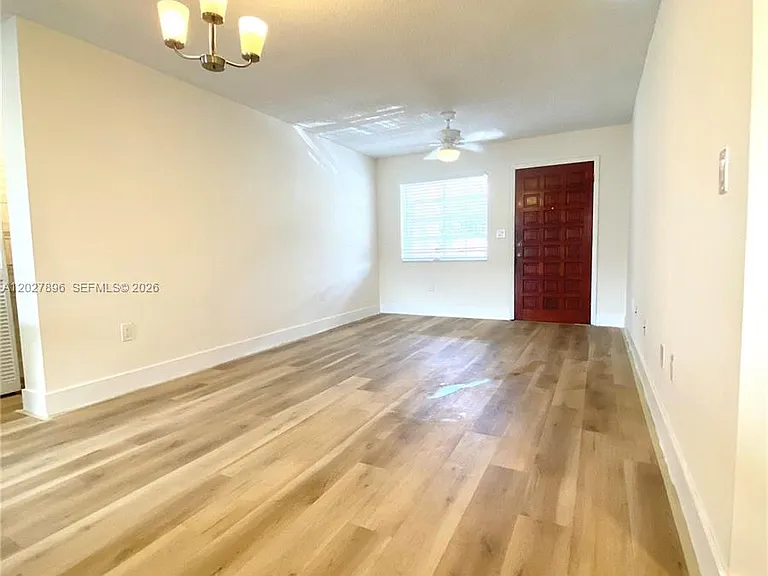 2212 W 74th St #101-28 — Photo 3