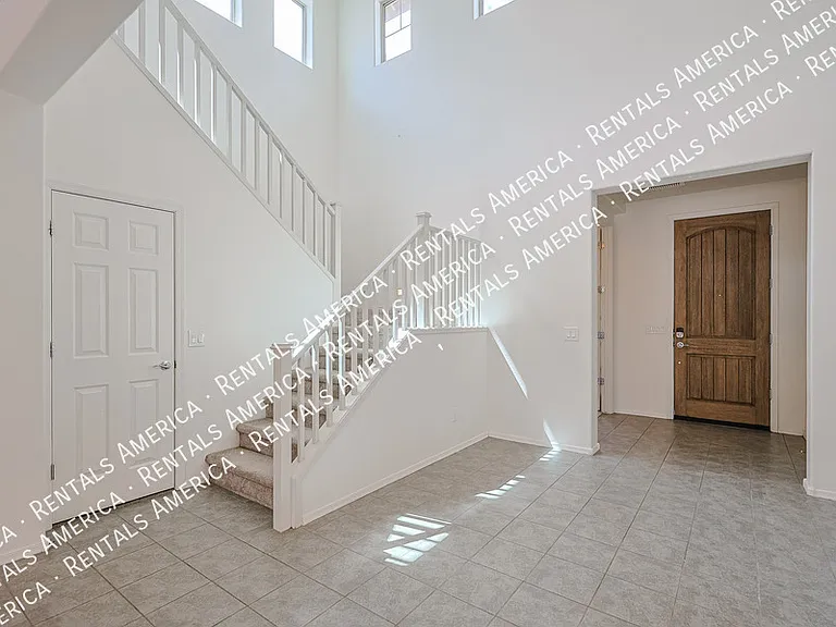 25951 W Tonto Ln — Photo 4