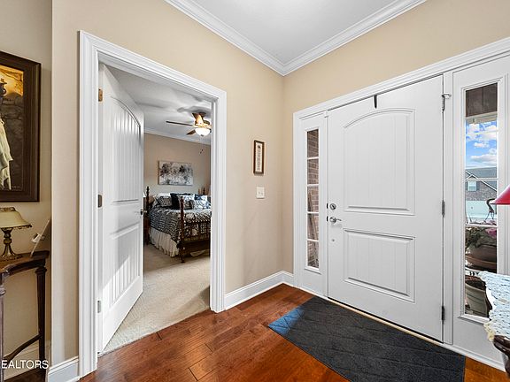5th image of 5104 Sandy Creek Ln