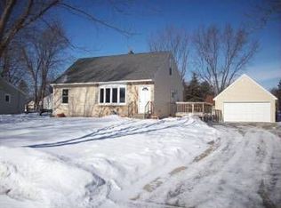 535 Emil Ave, Shoreview, MN 55126