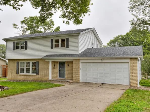 1901 80th St, Windsor Heights, IA 50324