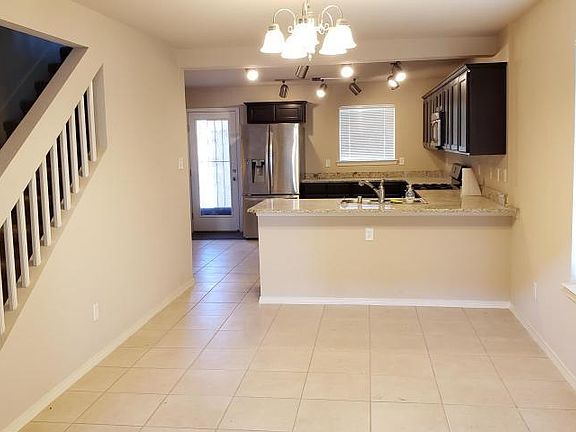 3rd image of 3205 Willie Cager Pl