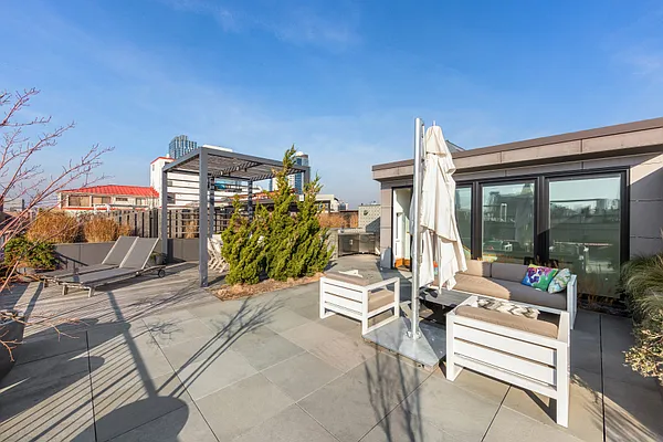 Sold by Douglas Elliman | media 7