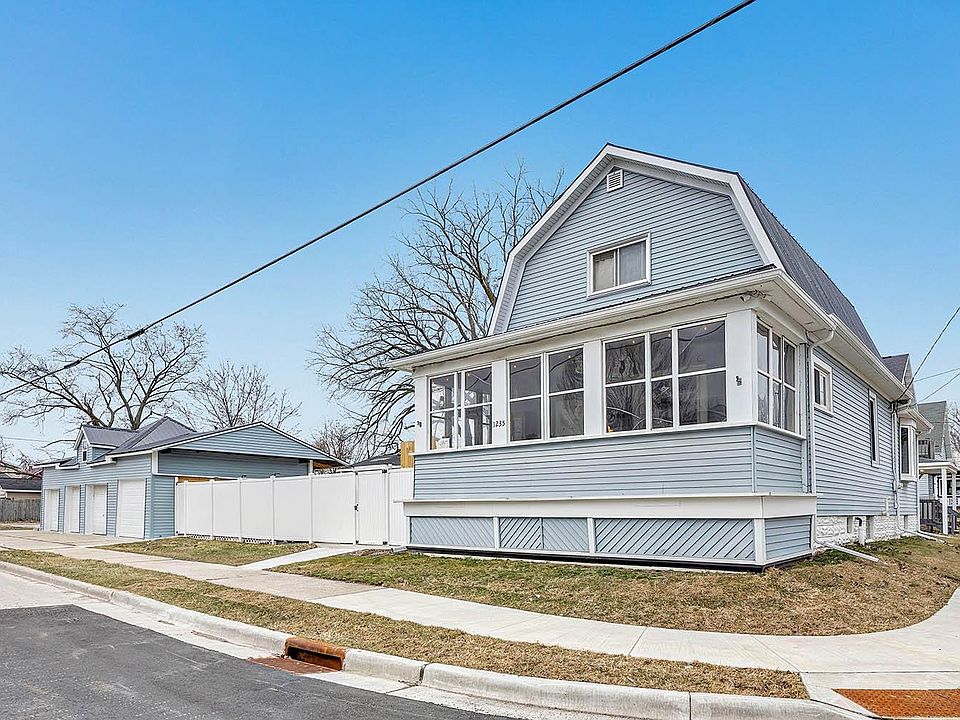 1235 N Clay St, Green Bay, WI 54302 Zillow