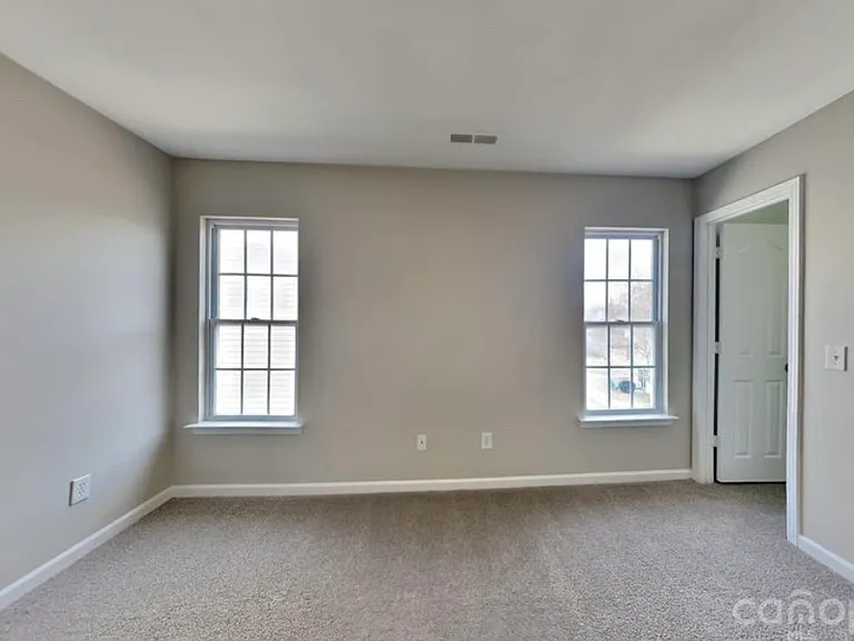 9032 Holland Park Ln — Photo 9