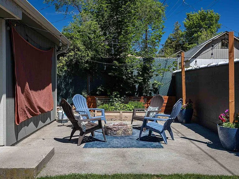 4804 N Walnut St #A — Photo 20