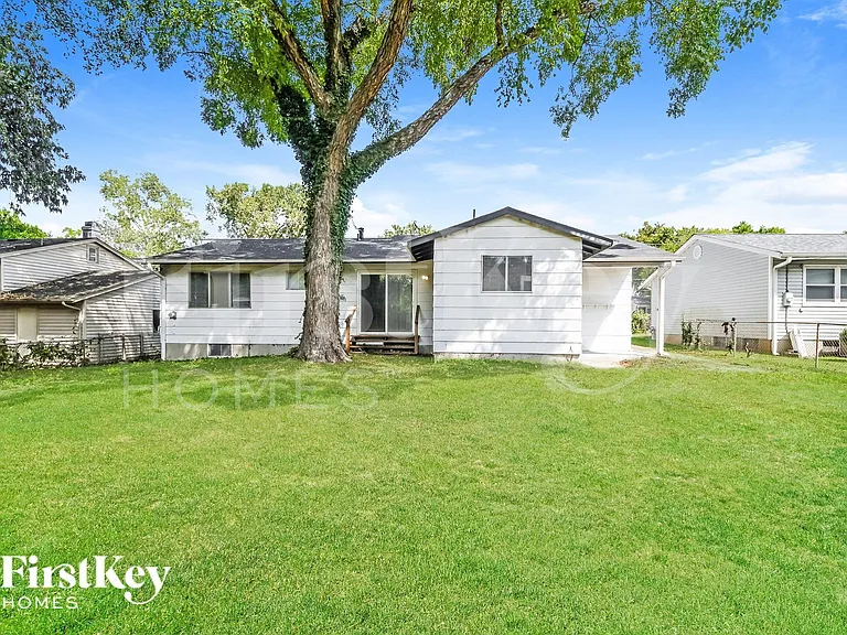 2030 E Humes Ln — Photo 15