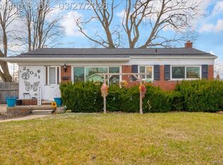 25031 Wagner Ave, Warren, MI 48089