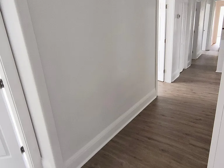 352 Main St — Photo 12