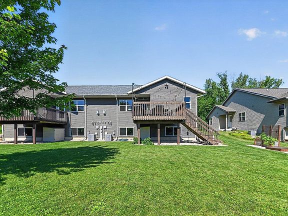4th image of 746 Thompson Dr