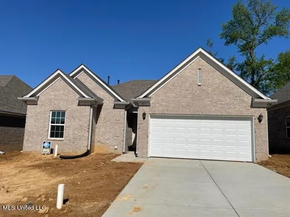 5788 Thomas St, Horn Lake, MS 38637