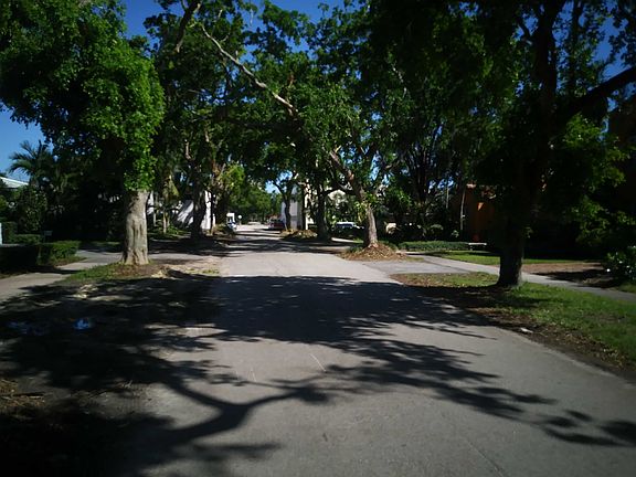 4th image of 228 Sarto Ave