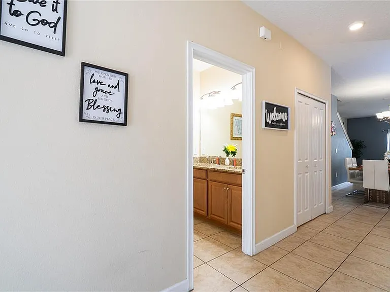 4908 Clock Tower Dr — Photo 43