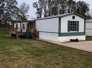 1590 Court St #38, Pt Allen, LA 70767