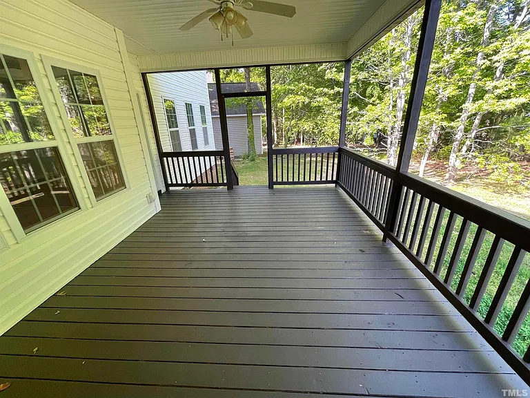 112 Worthington Ct — Photo 45
