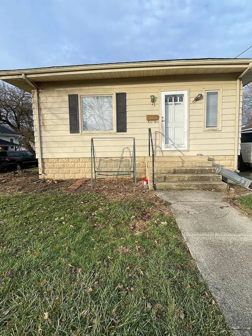 1115 S Luick Ave photo 1