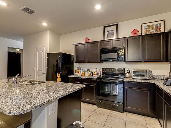 4th image of 2056 N Wildflower Ln