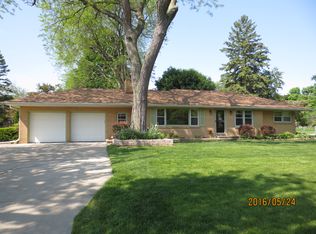 4139 Mar Moor Dr, Lansing, MI 48917