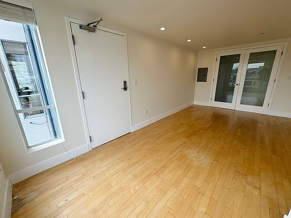 4th image of 563 Minna St APT 5