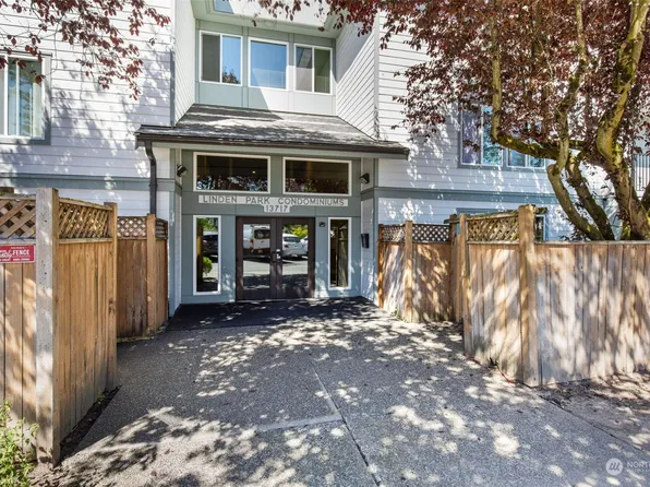 13717 Linden Avenue N #225, Seattle, WA 98133