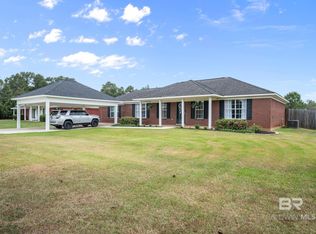 15747 Dogwood Rd, Bay Minette, AL 36507