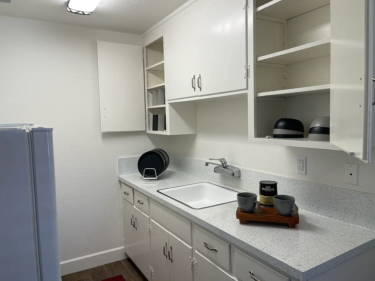 Building Photo - 4315 Collins Ct #5