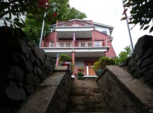 929 19th Ave, Seattle, WA 98122