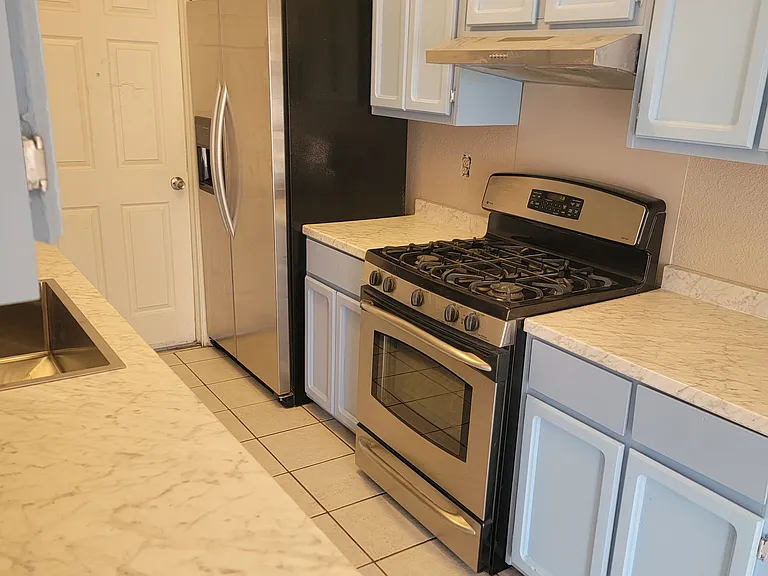 1507 Vanderbilt Dr #1507 — Photo 9
