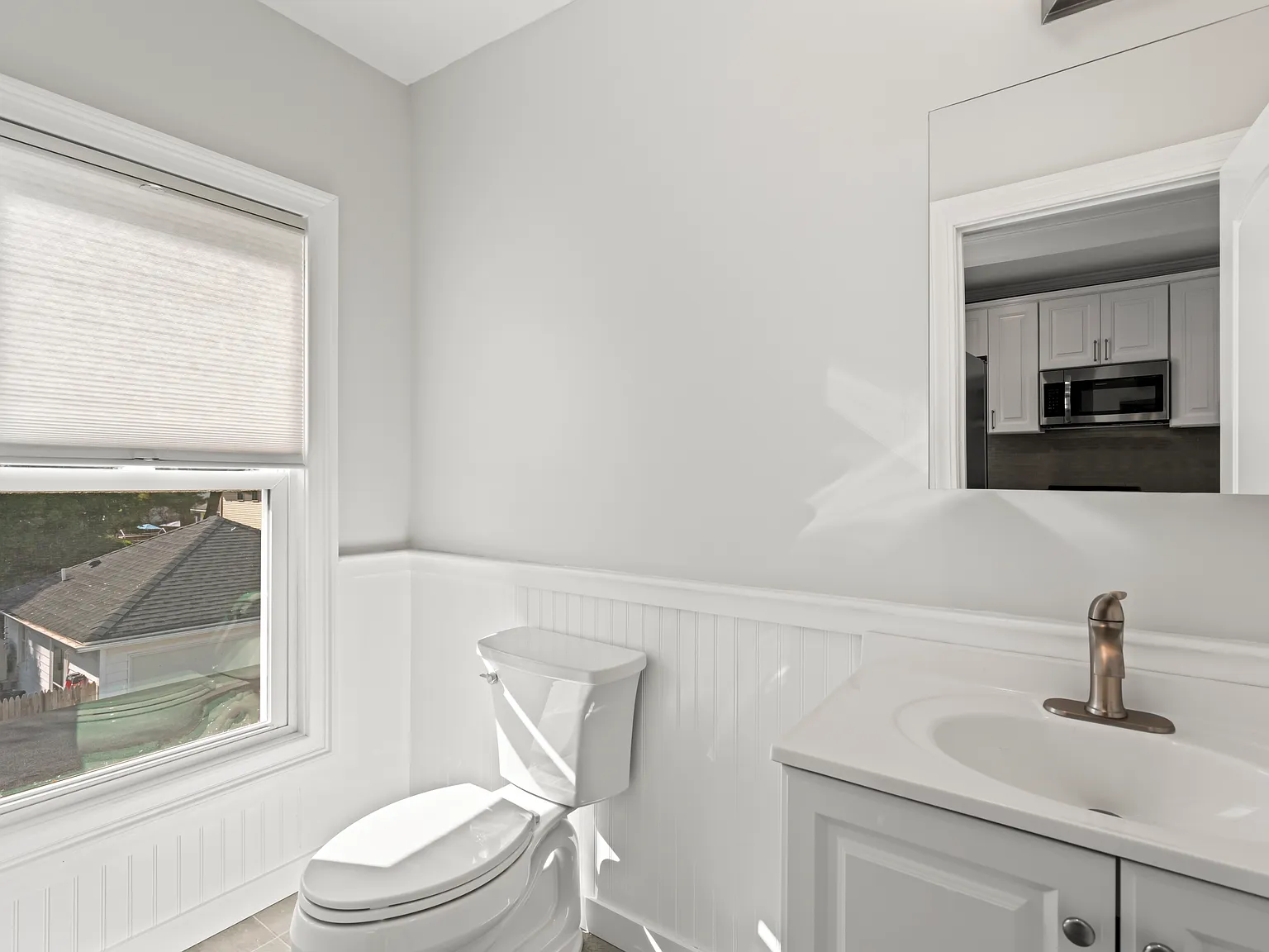 2 bed, 1.5 bath, 1287 sqft, $3,700 — Photo 3