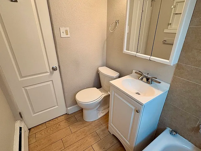 Emporia Street Apartments — Photo 16