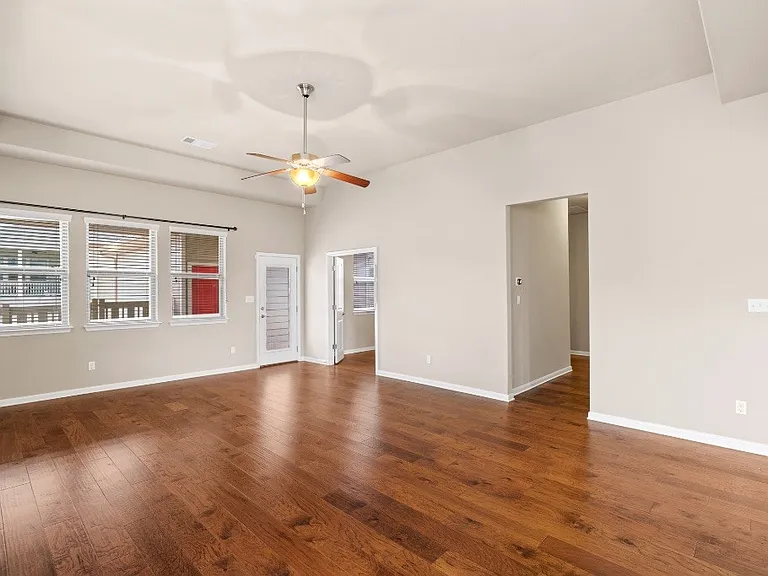 121 Greene — Photo 12