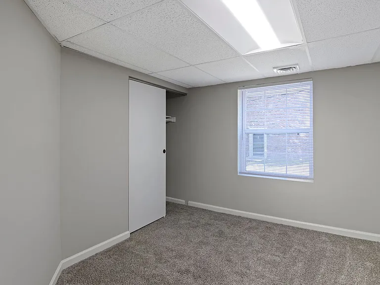 The Riverside Apartment Homes — Photo 31