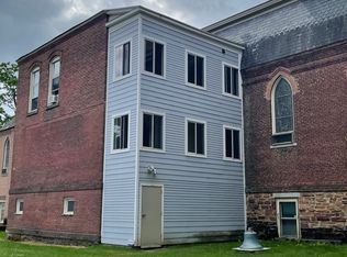 102 Mansfield Ave, Burlington, VT 05401