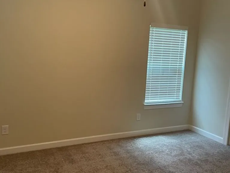 124 Emmyllie Ct NE — Photo 4