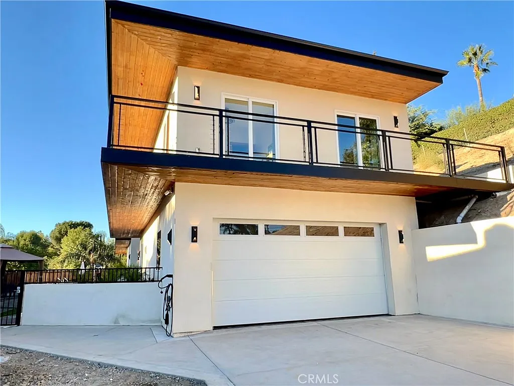 7 bed, 8.0 bath, 3016 sqft, $13,500 — Photo 4