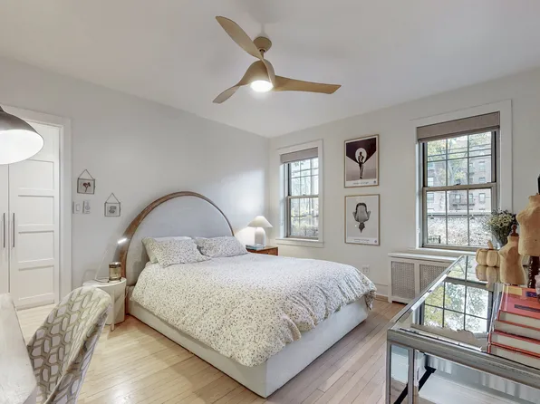 150 Burns Street image 13 of 27