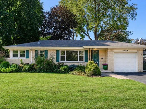 1428 Sunset Ridge Rd, Glenview, IL 60025