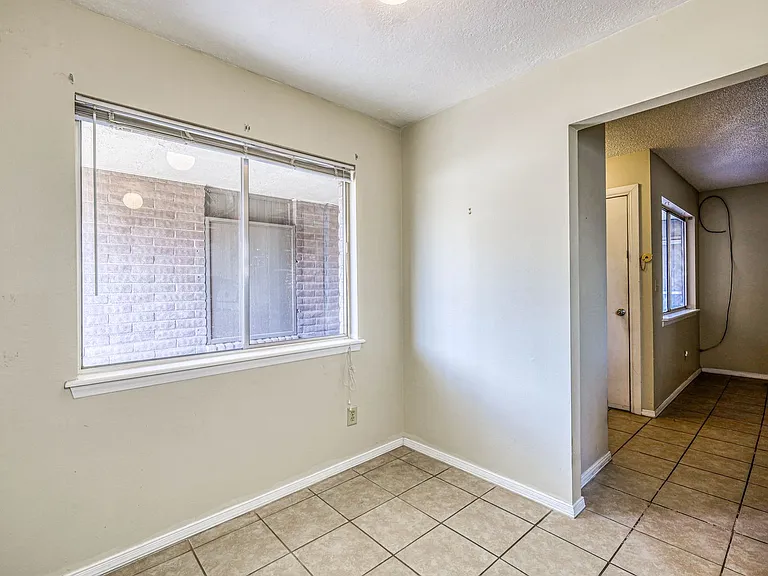 4555 Sun Valley Dr — Photo 17