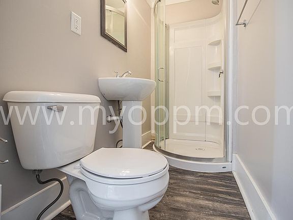4th image of 3016 Pacific St #2